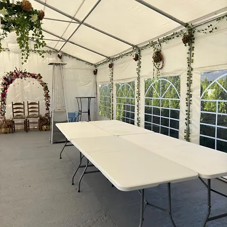 Dolina Królów Glamping Pole Namiotowe * Czersk
