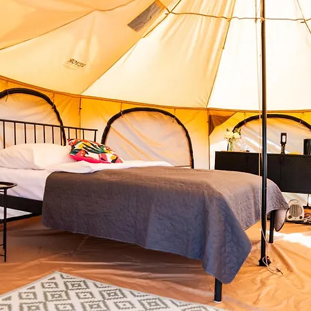 Dolina Królów Glamping Pole Namiotowe Kemping *